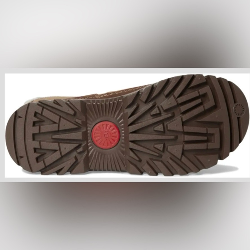 UGG®Classic Tall Trail Gaze Waterproof
Boot (Women)  NWB
Color : HICKORY - Picture 11 of 13